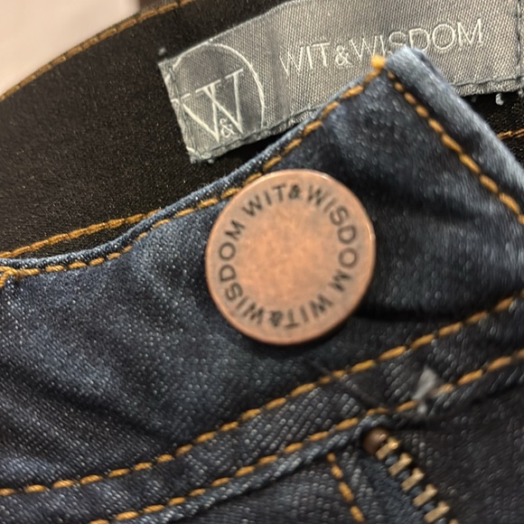 NWT Wit and Wisdom Itty Bitty Boot Jeans size 2 Women’s - Picture 8 of 8
